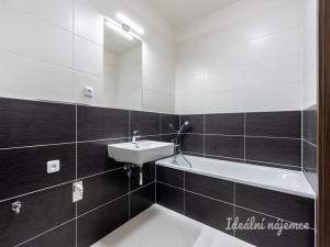 Pronájem bytu 2+kk, Praha - Třebonice, Thomasova, 46 m2