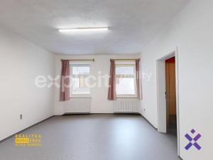 Pronájem bytu 2+1, Zlín - Malenovice, Jar. Staši, 49 m2