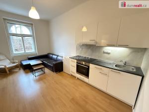 Pronájem bytu 2+kk, Praha - Smíchov, Na Skalce, 40 m2