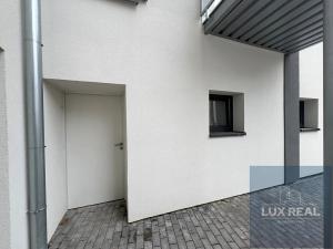 Pronájem bytu 1+kk, Lomnice, Dlouhá, 30 m2