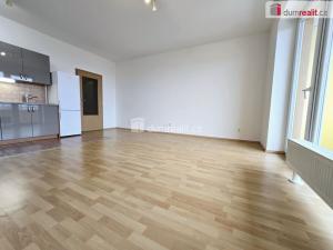 Pronájem bytu 1+kk, Praha - Kyje, Sicherova, 41 m2