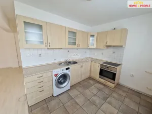 Pronájem bytu 2+kk, Benešov, Jana Švermy, 42 m2