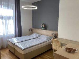 Pronájem bytu 3+kk, Praha - Vinohrady, Na Kozačce, 60 m2