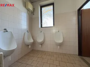 Prodej komerční nemovitosti, Kunovice, Osvobození, 1573 m2