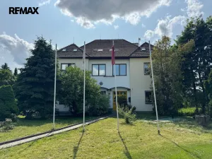 Prodej komerční nemovitosti, Kunovice, Osvobození, 1573 m2