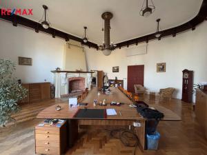 Prodej komerční nemovitosti, Kunovice, Osvobození, 3040 m2