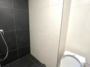 Pronájem bytu 1+kk, Praha - Radotín, Vrážská, 28 m2