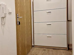 Pronájem bytu 2+kk, Praha - Zličín, Tasovská, 42 m2