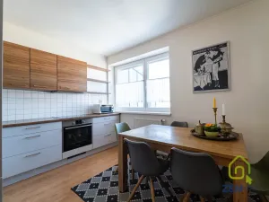 Prodej bytu 3+1, Karlovy Vary, Spálená, 80 m2