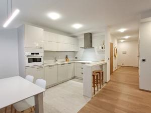 Pronájem bytu 2+kk, Praha - Stodůlky, Klementova, 67 m2