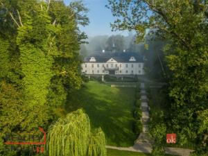 Prodej historického objektu, Neveklov, Jablonná, 1850 m2