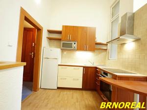 Pronájem bytu 2+kk, Brno, Smetanova, 38 m2