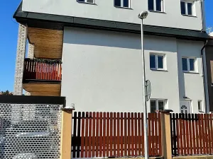 Pronájem bytu 1+1, Praha - Libeň, Za vodárnou, 30 m2