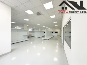 Pronájem obchodního prostoru, Jaroměř, Jezbinská, 404 m2