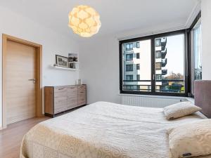 Prodej bytu 2+kk, Praha - Vysočany, Sousedíkova, 59 m2