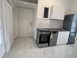 Pronájem bytu 2+kk, Praha - Vokovice, Africká, 55 m2