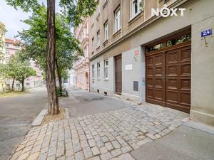 Prodej bytu 2+kk, Praha - Vinohrady, Velehradská, 46 m2