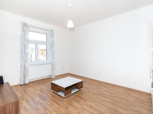 Pronájem bytu 2+kk, Praha - Vysočany, Novovysočanská, 39 m2