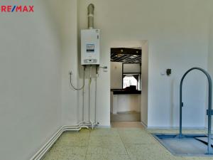 Pronájem obchodního prostoru, Hradec Králové - Pražské Předměstí, Horova, 70 m2