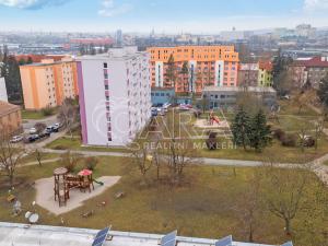 Prodej bytu 3+1, Plzeň - Lobzy, Sousedská, 77 m2