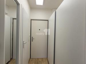 Pronájem bytu 1+kk, Praha - Záběhlice, Jahodová, 24 m2