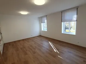 Pronájem bytu 1+kk, Kroměříž, Havlíčkova, 38 m2