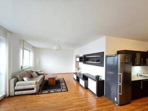 Pronájem bytu 1+kk, Praha - Stodůlky, Nad Dalejským údolím, 50 m2