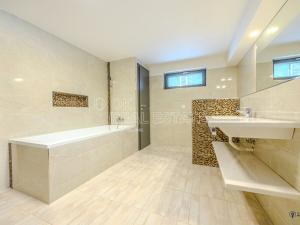 Prodej rodinného domu, Ostrava, Sestupná, 315 m2