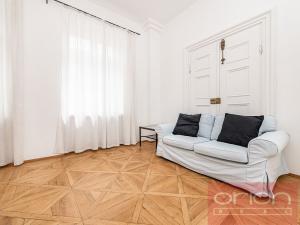 Pronájem bytu 3+1, Praha - Malá Strana, Sněmovní, 85 m2