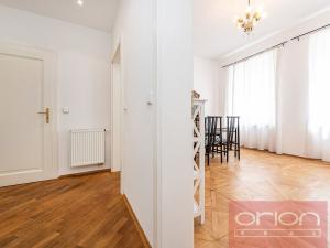 Pronájem bytu 3+1, Praha - Malá Strana, Sněmovní, 85 m2