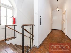 Pronájem bytu 3+1, Praha - Malá Strana, Sněmovní, 85 m2