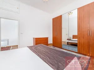 Pronájem bytu 3+1, Praha - Malá Strana, Sněmovní, 85 m2