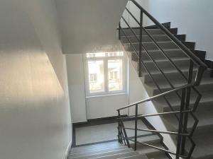 Pronájem bytu 1+kk, Praha - Bubeneč, Ve struhách, 32 m2