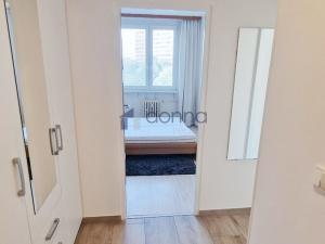 Pronájem bytu 2+kk, Praha - Braník, Novodvorská, 42 m2