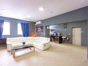 Prodej komerční nemovitosti, Stružná, 280 m2