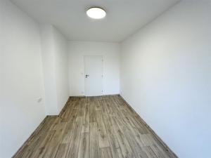 Pronájem bytu 2+kk, Cheb, Valdštejnova, 41 m2