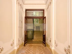 Prodej bytu 1+kk, Karlovy Vary, Sadová, 46 m2