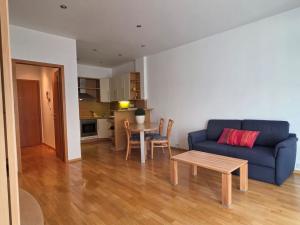 Pronájem bytu 2+kk, Praha - Vinohrady, Korunní, 62 m2