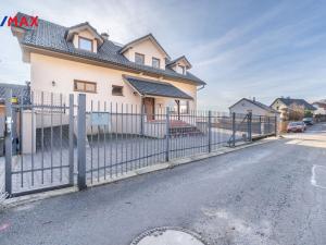 Prodej vícegeneračního domu, Černolice, Pod Hůrkou, 420 m2