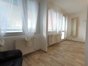 Pronájem bytu 2+kk, Praha - Hostivař, Tenisová, 45 m2