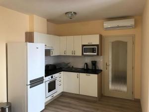 Pronájem bytu 3+kk, Praha - Vinohrady, Máchova, 63 m2