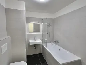 Pronájem bytu 1+kk, Kladno, Štěpána Rautenstraucha, 33 m2