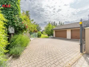 Prodej ubytování, Černolice, Pod Hůrkou, 420 m2