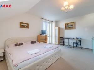 Prodej ubytování, Černolice, Pod Hůrkou, 420 m2