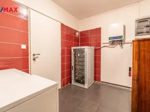 Prodej ubytování, Černolice, Pod Hůrkou, 420 m2