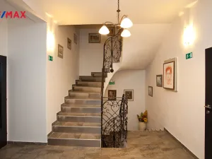 Prodej ubytování, Černolice, Pod Hůrkou, 420 m2