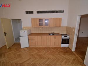 Pronájem bytu 1+1, Písek - Vnitřní Město, Chelčického, 58 m2