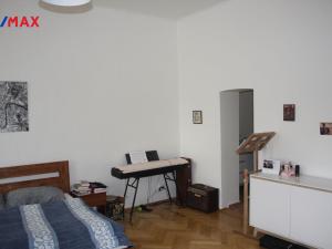 Pronájem bytu 2+1, Písek - Vnitřní Město, Chelčického, 98 m2