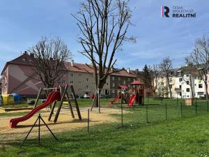 Prodej bytu 2+kk, Karlovy Vary - Dvory, K. Kučery, 79 m2