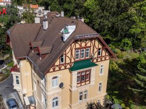 Pronájem bytu 6+kk a větší, Karlovy Vary, Na Vyhlídce, 144 m2